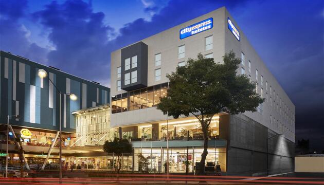 Foto de Hotel City Express La Raza