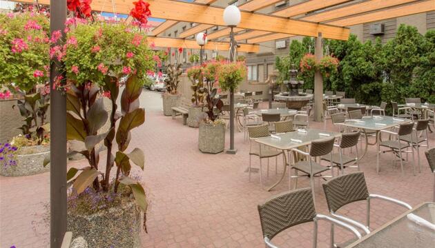 Foto de Ramada by Wyndham Kelowna Hotel &amp; Conference Center