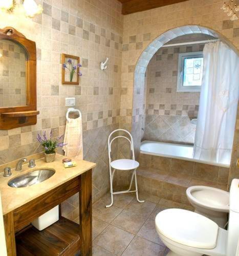 Bathroom – Clair de Lune