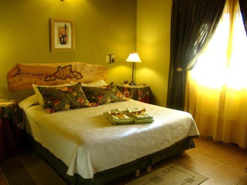 Room – Clair de Lune