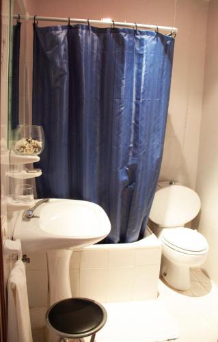 Foto del baño de Hostal La Llave