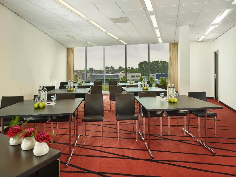 Park Plaza Amsterdam Airport Lijnden Niederlande www.centraldereservas.com