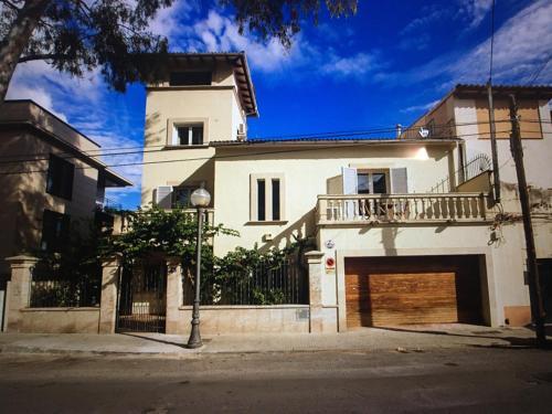 Foto del exterior de Villa Armadans