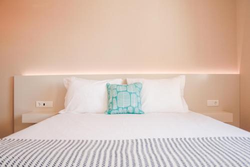 Foto de una habitación de Apartamentos PIPADOURO by YoursPorto