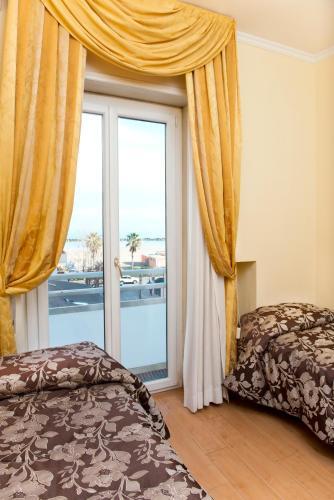 Foto de una habitación de Hotel City