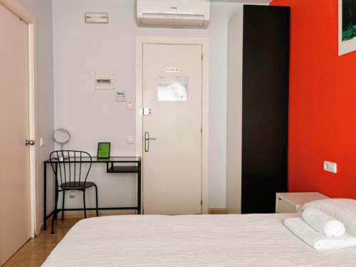 Foto de una habitación de Barcelona City North Hostal