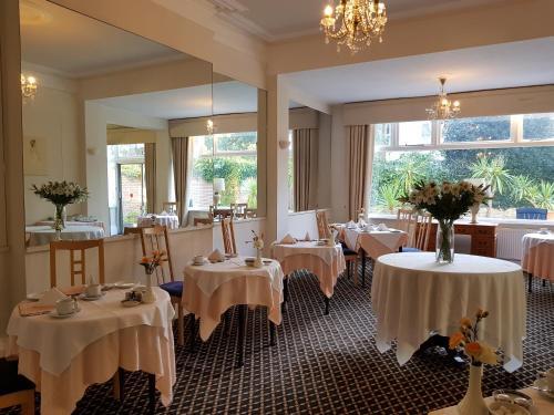 Foto de restauración de Burley Court Hotel