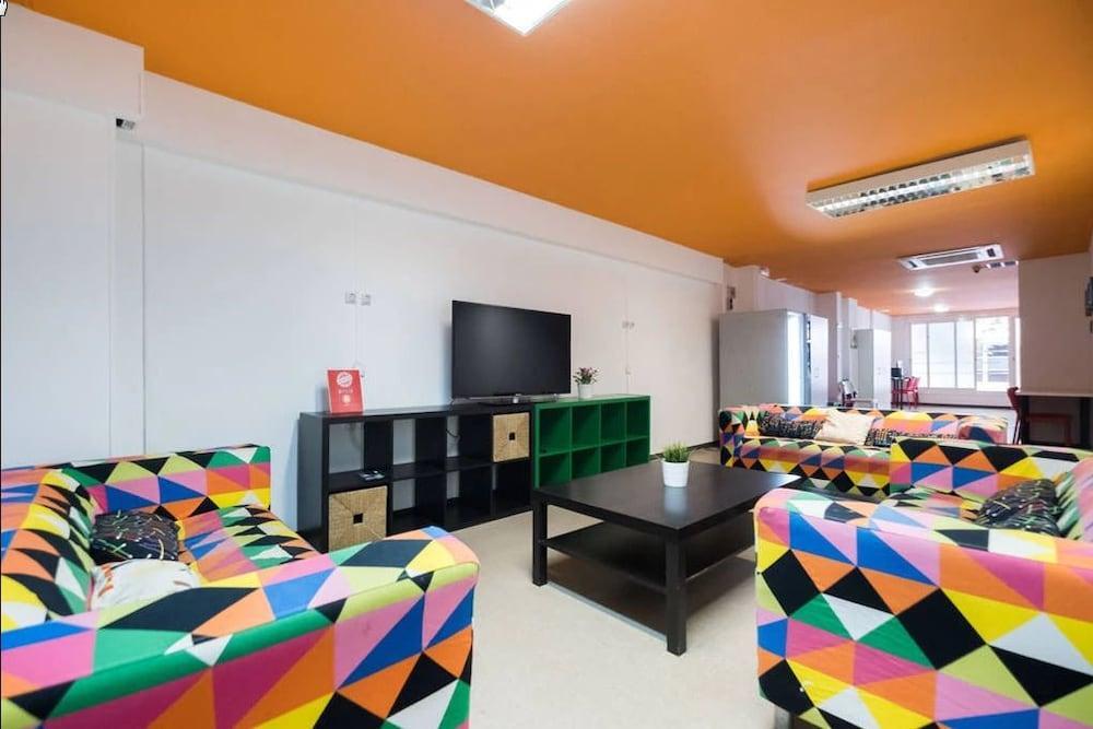 Foto general de Albergue Arc House Barcelona