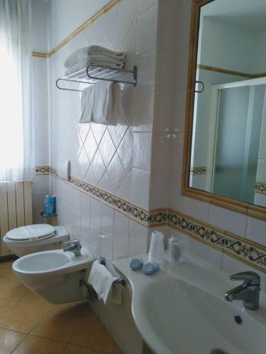 Foto del baño de Hotel Il Timone
