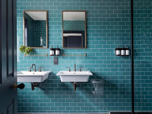 Bathroom – Cult Hotels The George Cheltenham