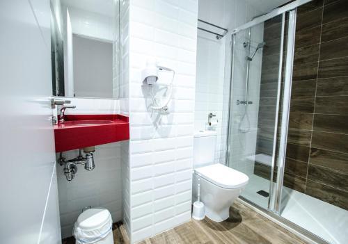 Foto del baño de Fuente Torán Apartamentos