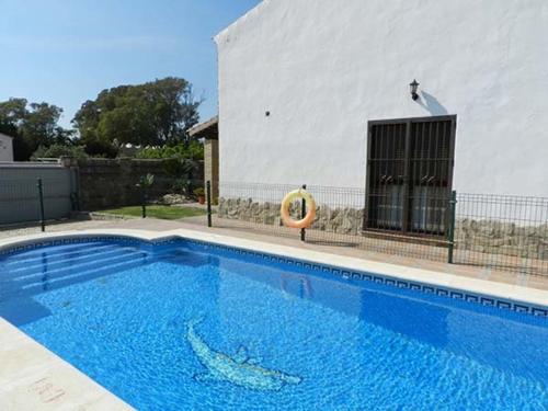 Foto de los servicios de Casas y chalets Casas Elena-Conil