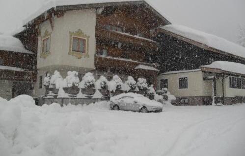 Foto del exterior de Jugendgästehaus Oberau