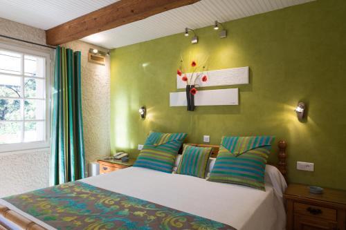 Foto de una habitación de L&amp;#039; Escapade Hôtel &amp;amp; Restaurant