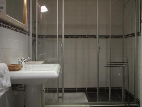 Foto del baño de Hostal Beti-jai