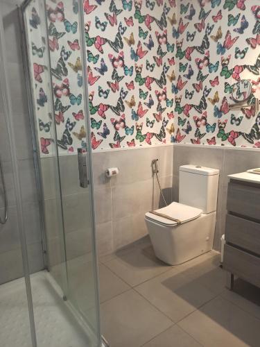 Foto del baño de Hoteles básicos Rin Rooms