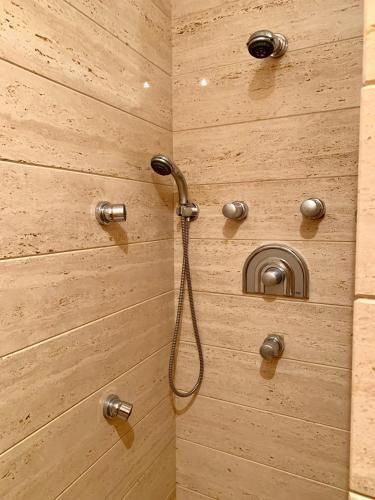 Foto del baño de Hotel Reina Rooms