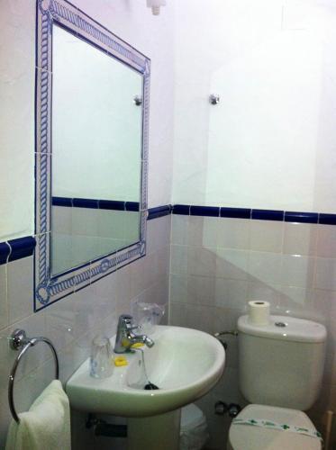 Foto del baño de Hostal El Espinel