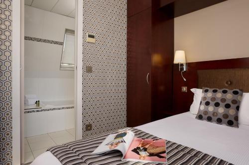Bathroom – Hotel Abbatial Saint Germain