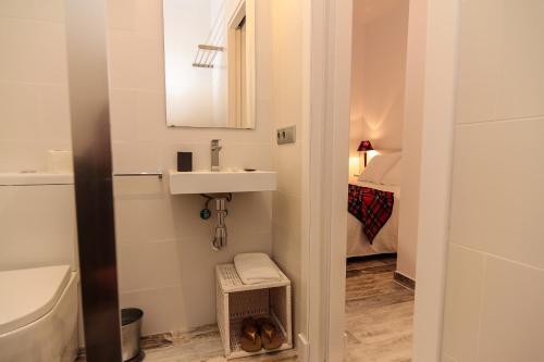 Foto del baño de The 8 Rooms House