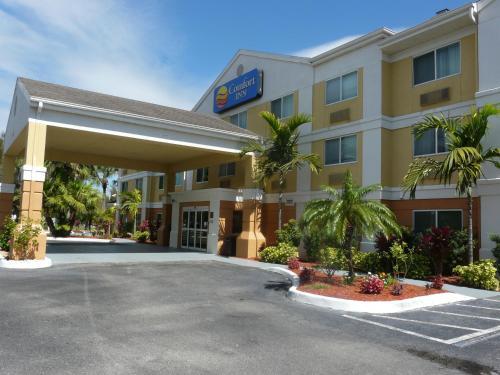 Foto del exterior de Hotel Comfort Inn Fort Myers Northeast