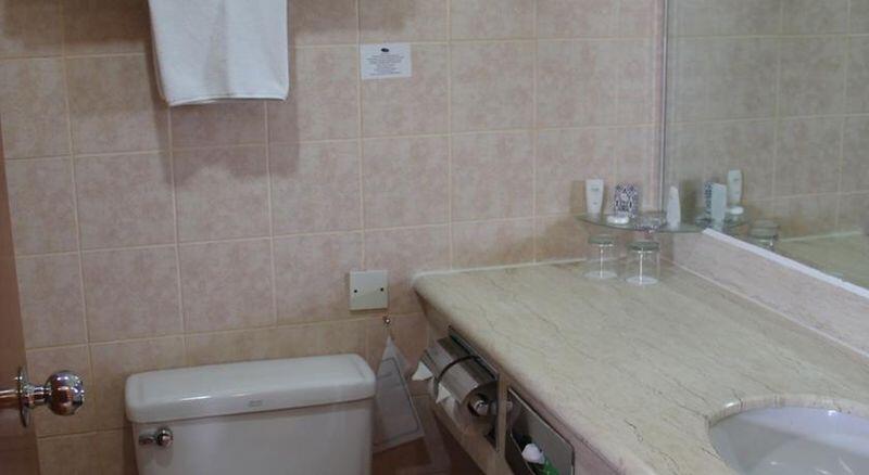 Foto del baño de Complejo Corus Paradise Resort Port Dickson