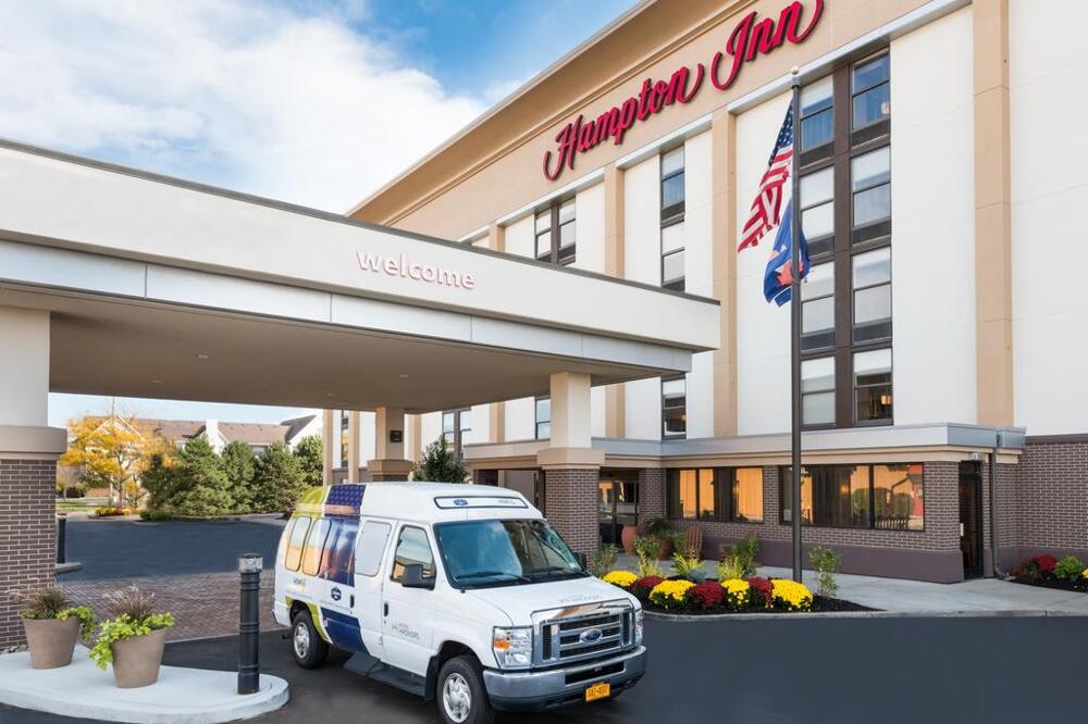 Foto del exterior de Hotel Hampton Inn Buffalo-Airport Galleria Mall