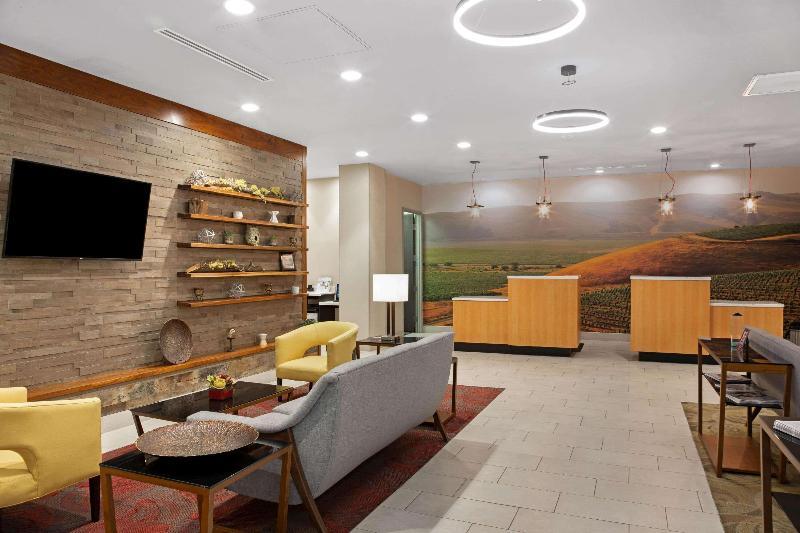 Foto del entorno de Hotel La Quinta by Wyndham Morgan Hill-San Jose South