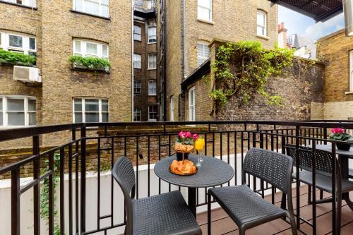 Foto de una habitación de Apartamentos Fitzrovia by CAPITAL