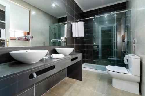 Foto del baño de Albergue Le Jardin