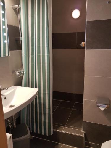 Foto del baño de Hotel Zum Weissen Ross