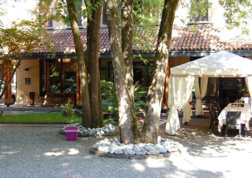 Foto del exterior de Albergo Ristorante Sant&amp;#039;Eustorgio