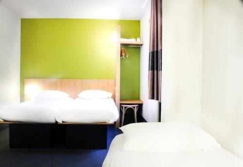 Room – B&amp;amp;B Hôtel Vierzon