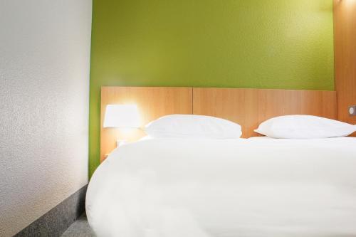 Room – B&amp;amp;B Hôtel Vierzon