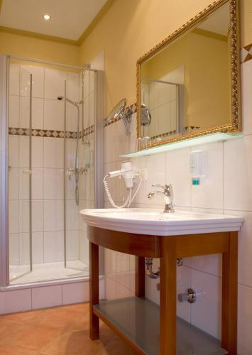 Foto del baño de Hotel Goldene Sonne