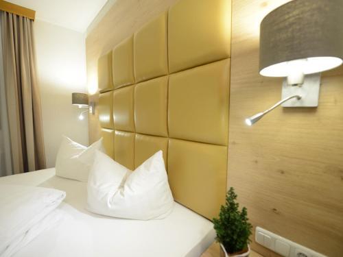 Foto de una habitación de Land-gut Hotel zum Löwen Garni
