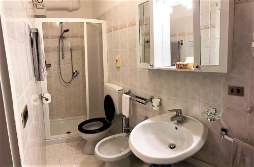 Foto del baño de Hotel Aurora