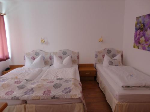 Foto de una habitación de Hotel am Schloss
