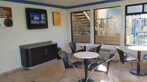 Foto de las zonas nobles de Motel 6-Anaheim, CA - Buena Park