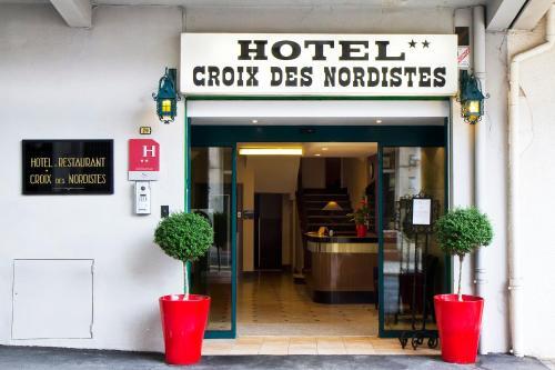 Exterior – Hôtel Croix des Nordistes