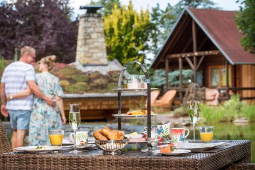 Foto de restauración de Wellnesshotel Seeschlößchen - Privat- Spa &amp;amp; Naturresort