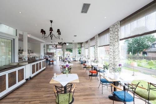 Foto de restauración de Parkhotel Bilm im Glück am Stadtrand Hannovers