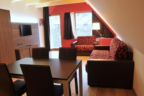 Foto de una habitación de Aparthotel Jolly Resort &amp;amp; Spa