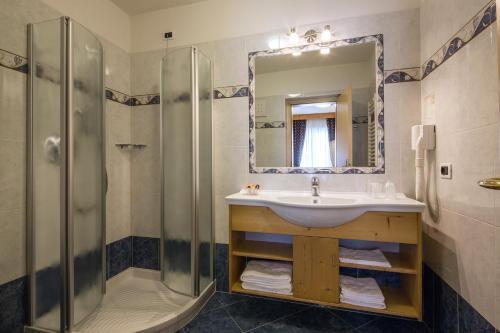 Foto del baño de Hotel Chalet Sas Morin
