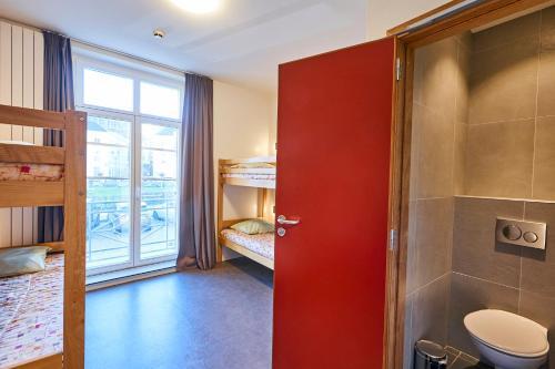 Room – Jacques Brel Youth Hostel