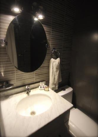 Foto del baño de La Blanca Hotel