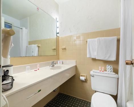 Foto del baño de Hotel Mansion View Inn &amp;amp; Suites