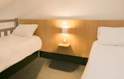 Foto de una habitación de B&amp;amp;B Hôtel Bordeaux Lormont