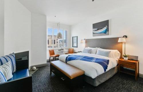 Foto de una habitación de Hotel Waters Edge