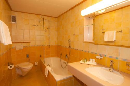 Bathroom – Hôtel Aux Mille Etoiles